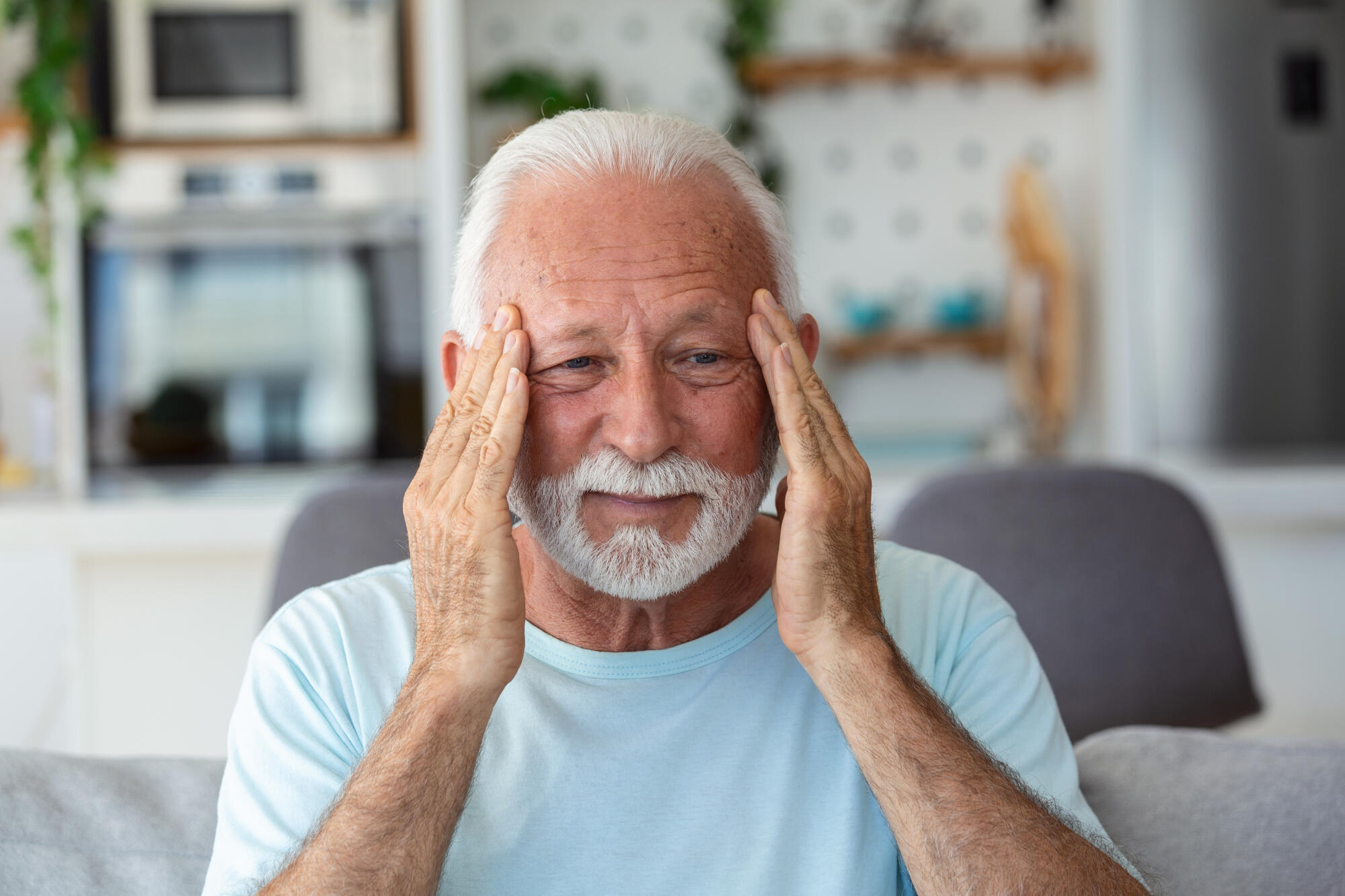 Can Cataracts Cause Headaches? What Seniors Should Know